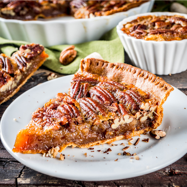 Pecan and Cinnamon Pie