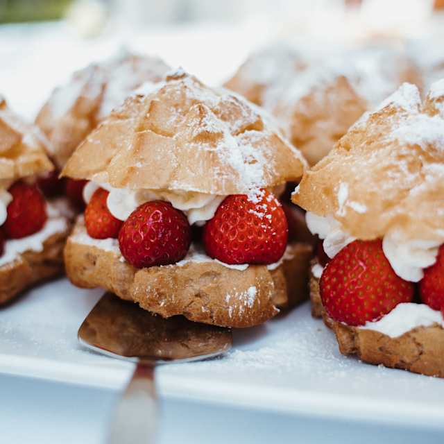 Strawberry Cream Puffs