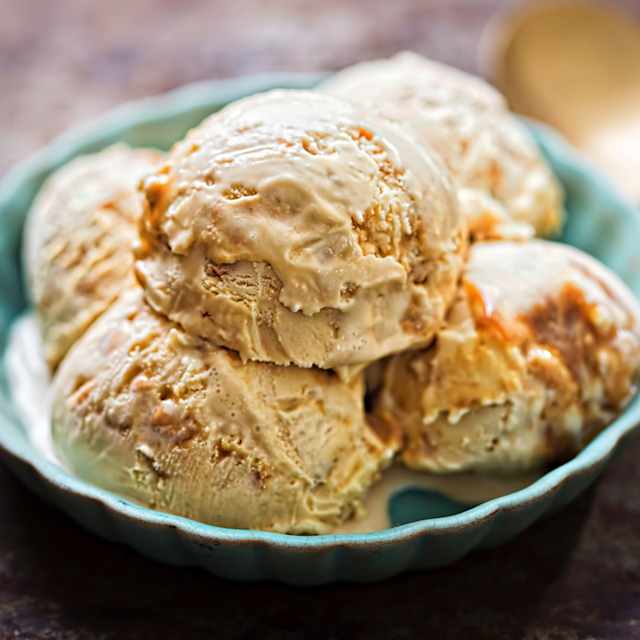 Dulce de Leche Ice Cream 