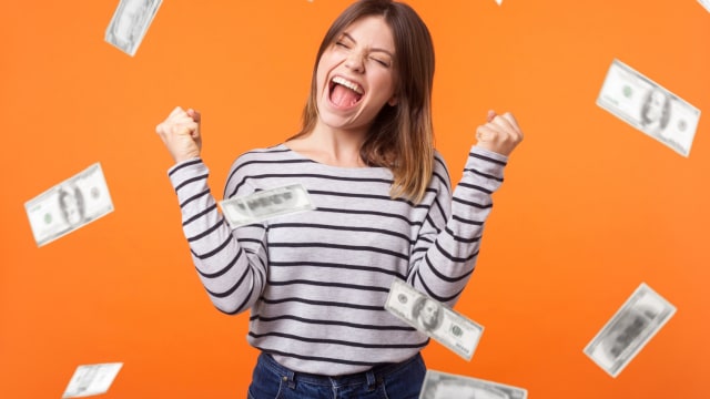 What’s your mindset right now when it comes to money? Are you rolling in the dough or stressed about making money? Take our quiz to find out your true money vibes. 