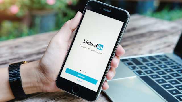 You may know Linkedin as a social media platform for networking, but you can also use it to find your next job, all you need are a few tips and tricks! 