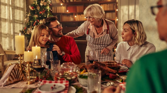 You know all those strange Christmas traditions your family does every year? Where did they come from? Take this quiz and see if you can pass! 