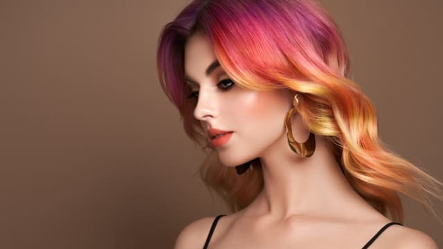 Thinking of changing the color of your hair? This quiz will give the exact color! 