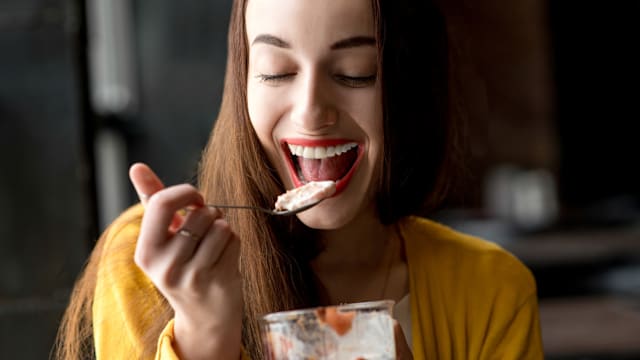 One of the best things about eating a meal is the dessert at the end! Check out these freezer dessert hacks that are ingenious and take. snap to make. Can you hack it?! 