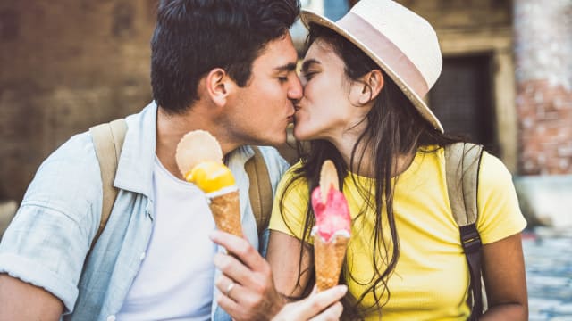 What is sweeter than ice cream on a date with your beloved? Or maybe on a first date when things are all exciting... 