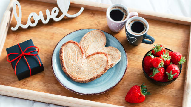 How much does breakfast reveal about the people in kissing distance? A   lot! Eat the right breakfast and we’ll tell you the first letter of the name of the person who wants to kiss you! 